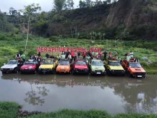 Keseruan 40 Media SMN Jelajahi Ketep Pass Magelang Bersama Merapi Merbabu Jeep