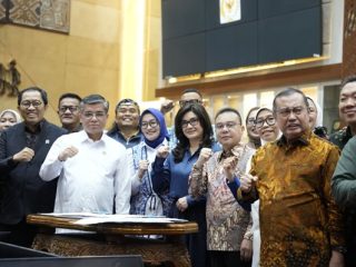 Dipimpin Dasco, Komisi IX - Pemerintah Sepak RUU Pelindungan Ketenagakerjaan Dibawa ke Paripurna