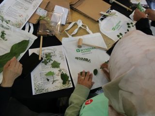 SMN Ikuti Workshop Ecoprint di Wyndham Garden Yogyakarta, Kenalkan Teknik Pewarnaan Alami